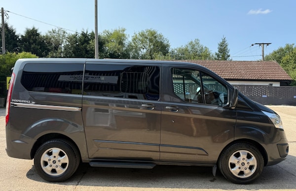 Used Ford Tourneo Custom 2017 for sale - 75440497: Photo 10