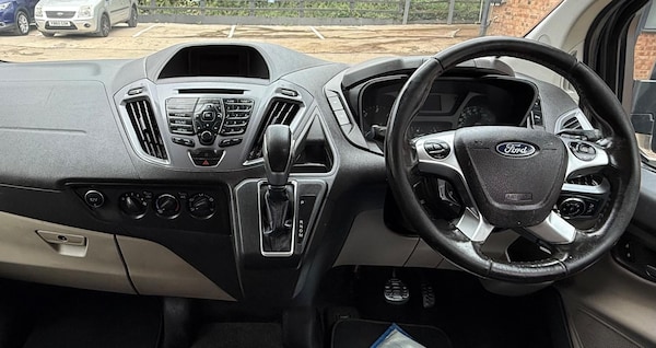 Used Ford Tourneo Custom 2017 for sale - 75440497: Photo 13