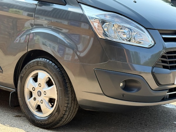 Used Ford Tourneo Custom 2017 for sale - 75440497: Photo 25