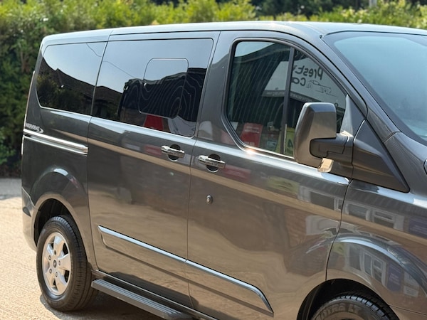 Used Ford Tourneo Custom 2017 for sale - 75440497: Photo 26