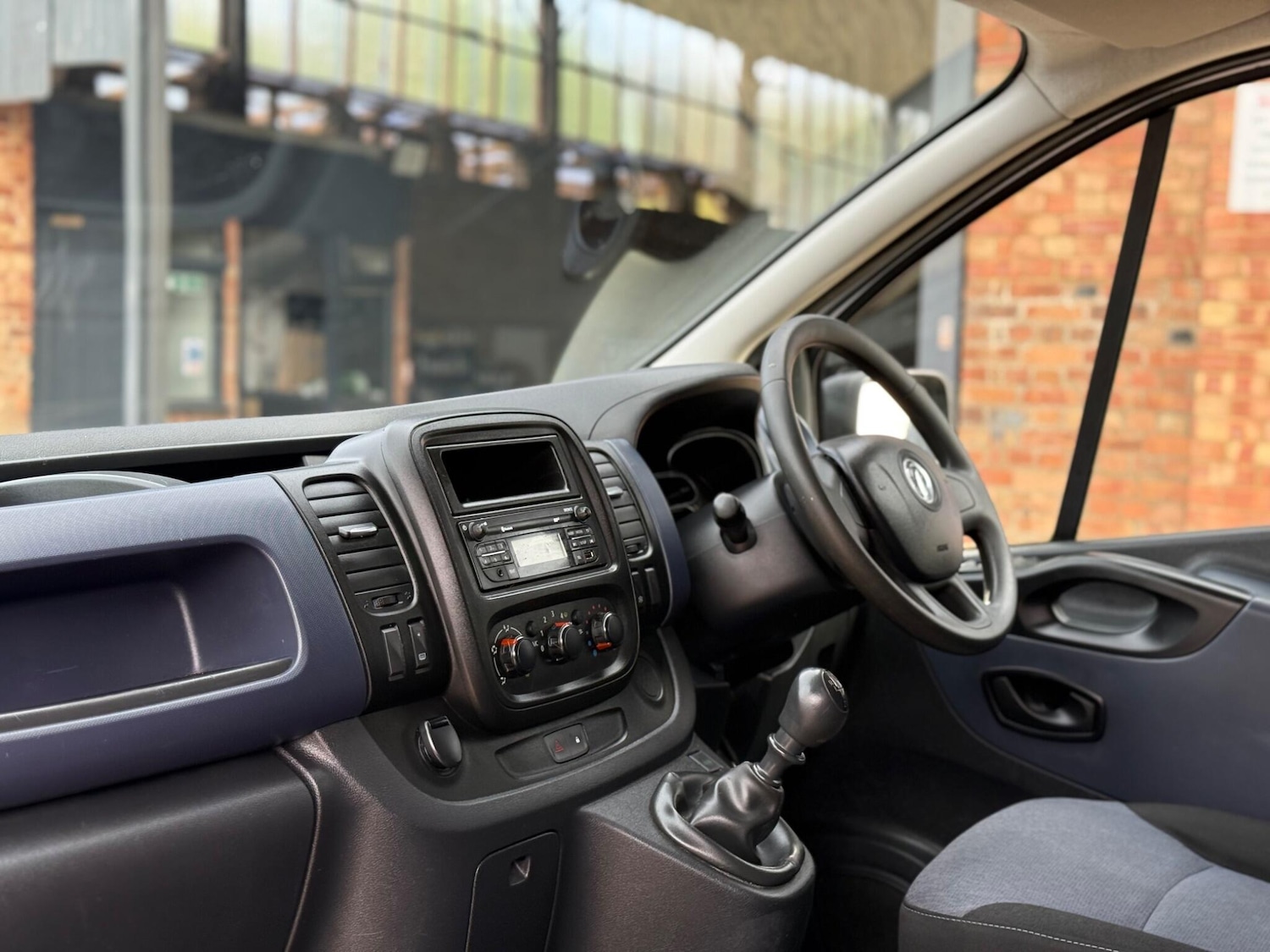 Used Vauxhall Vivaro 2015 for sale - 78182573: Photo 15