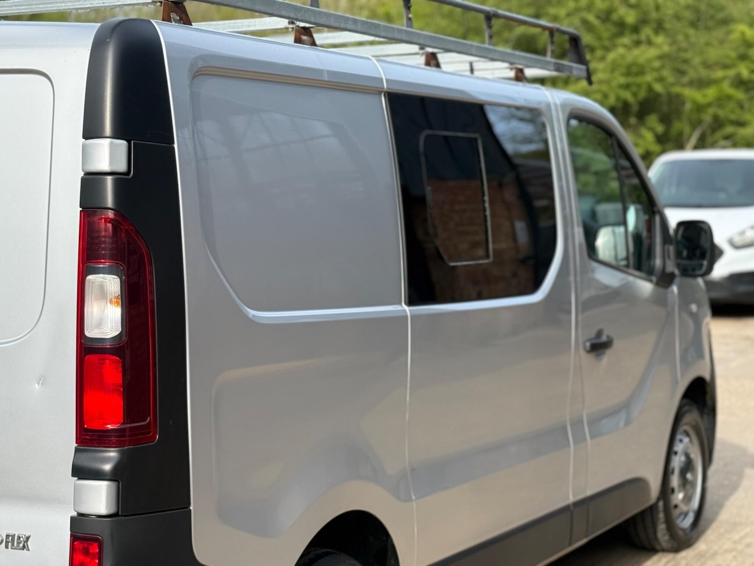 Used Vauxhall Vivaro 2015 for sale - 78182573: Photo 31