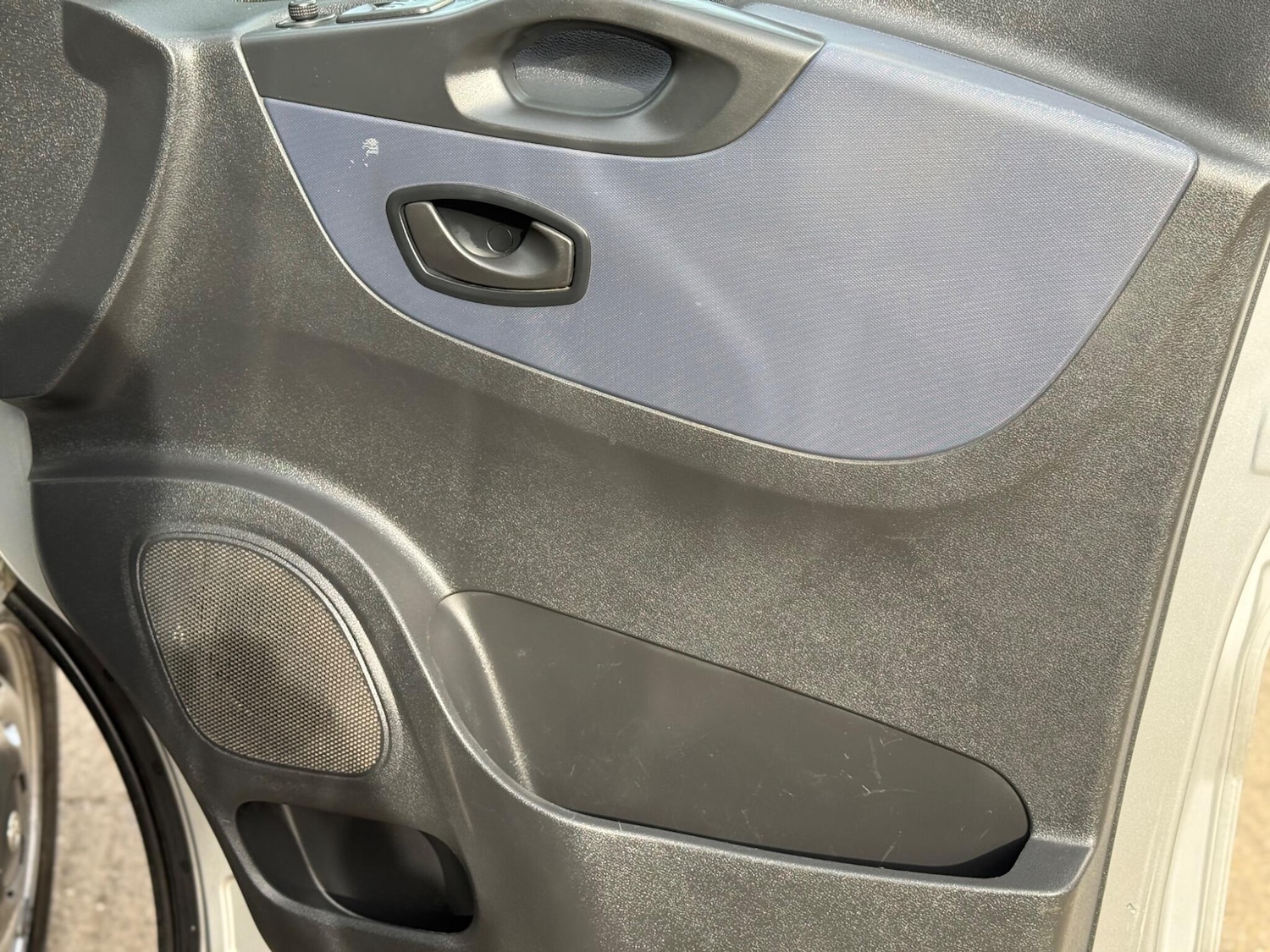 Used Vauxhall Vivaro 2015 for sale - 78182573: Photo 33