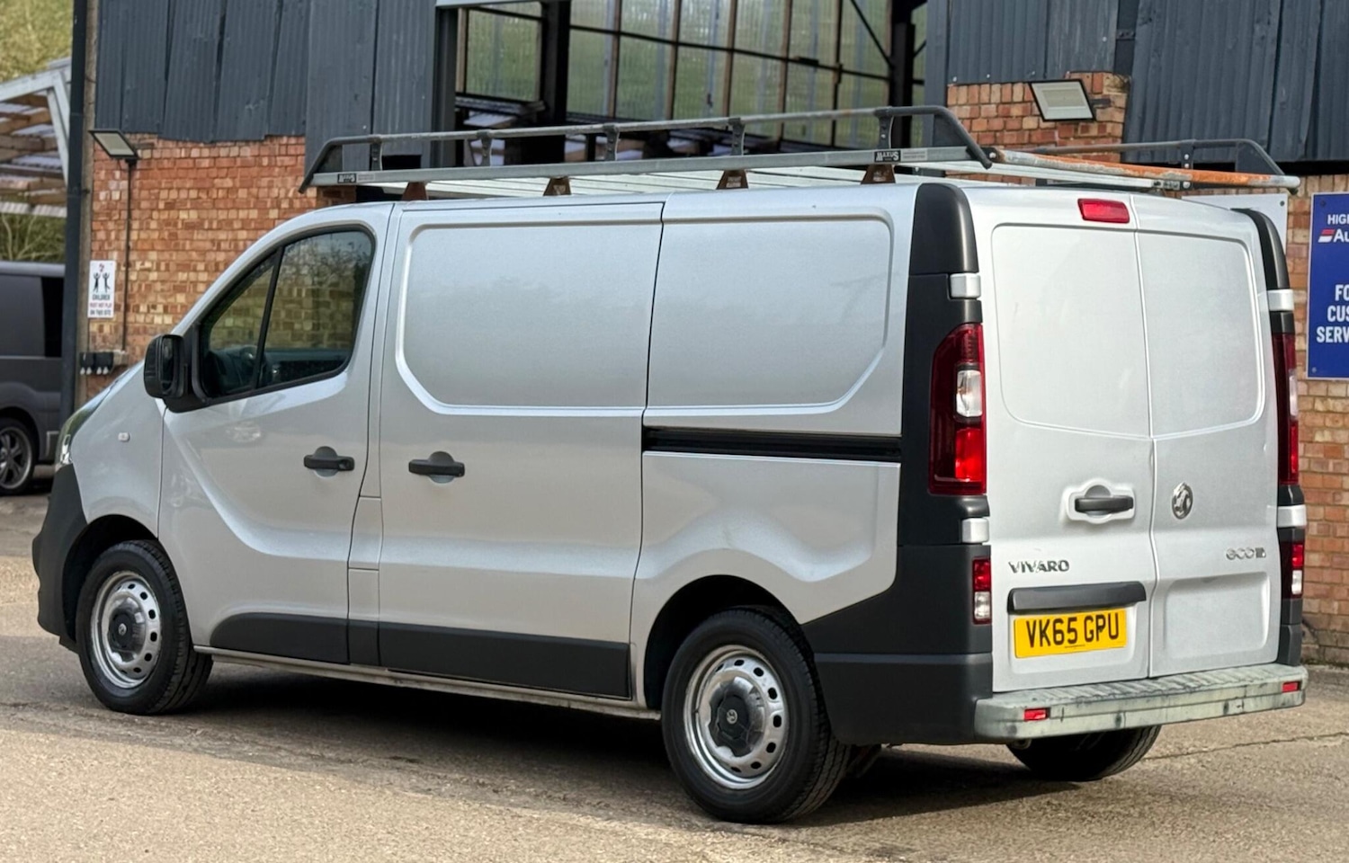 Used Vauxhall Vivaro 2015 for sale - 78182573: Photo 9