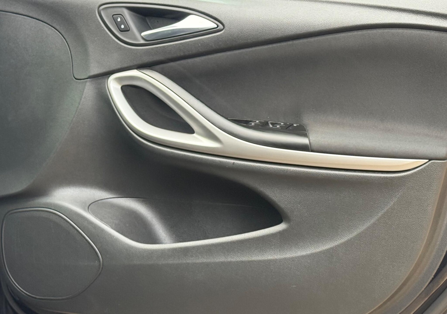 Used Vauxhall Astra 2017 for sale - 76449849: Photo 15