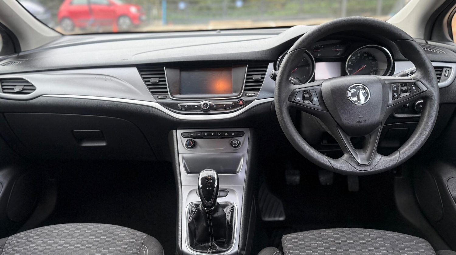 Used Vauxhall Astra 2017 for sale - 76449849: Photo 24
