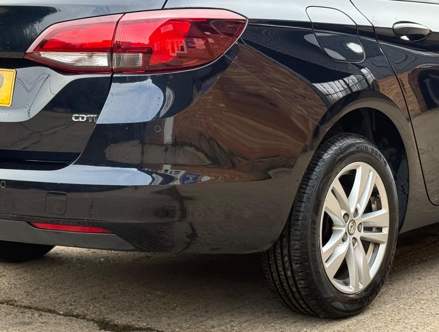 Used Vauxhall Astra 2017 for sale - 76449849: Photo 35