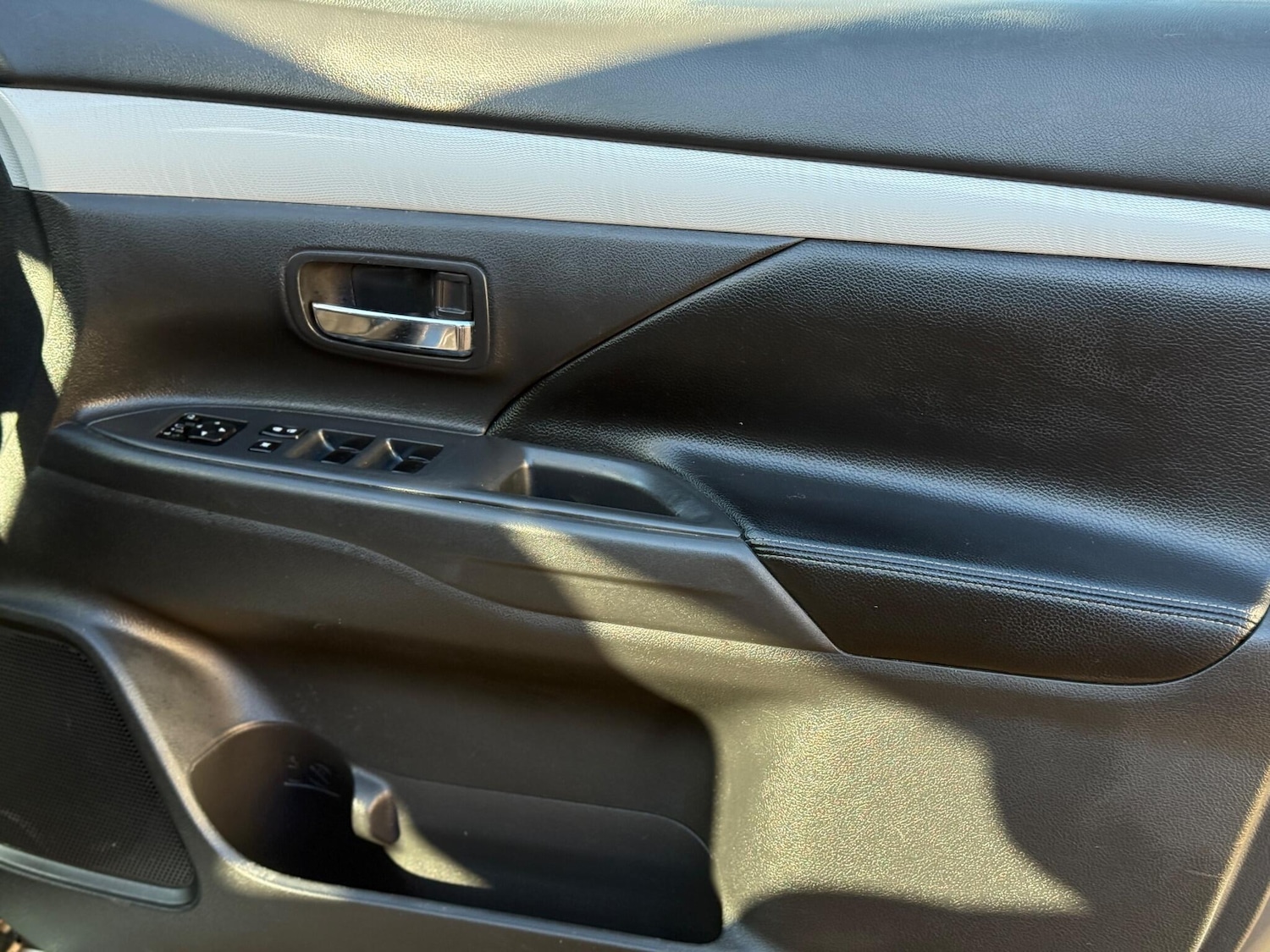 Used Mitsubishi Outlander 2015 for sale - 77226115: Photo 33