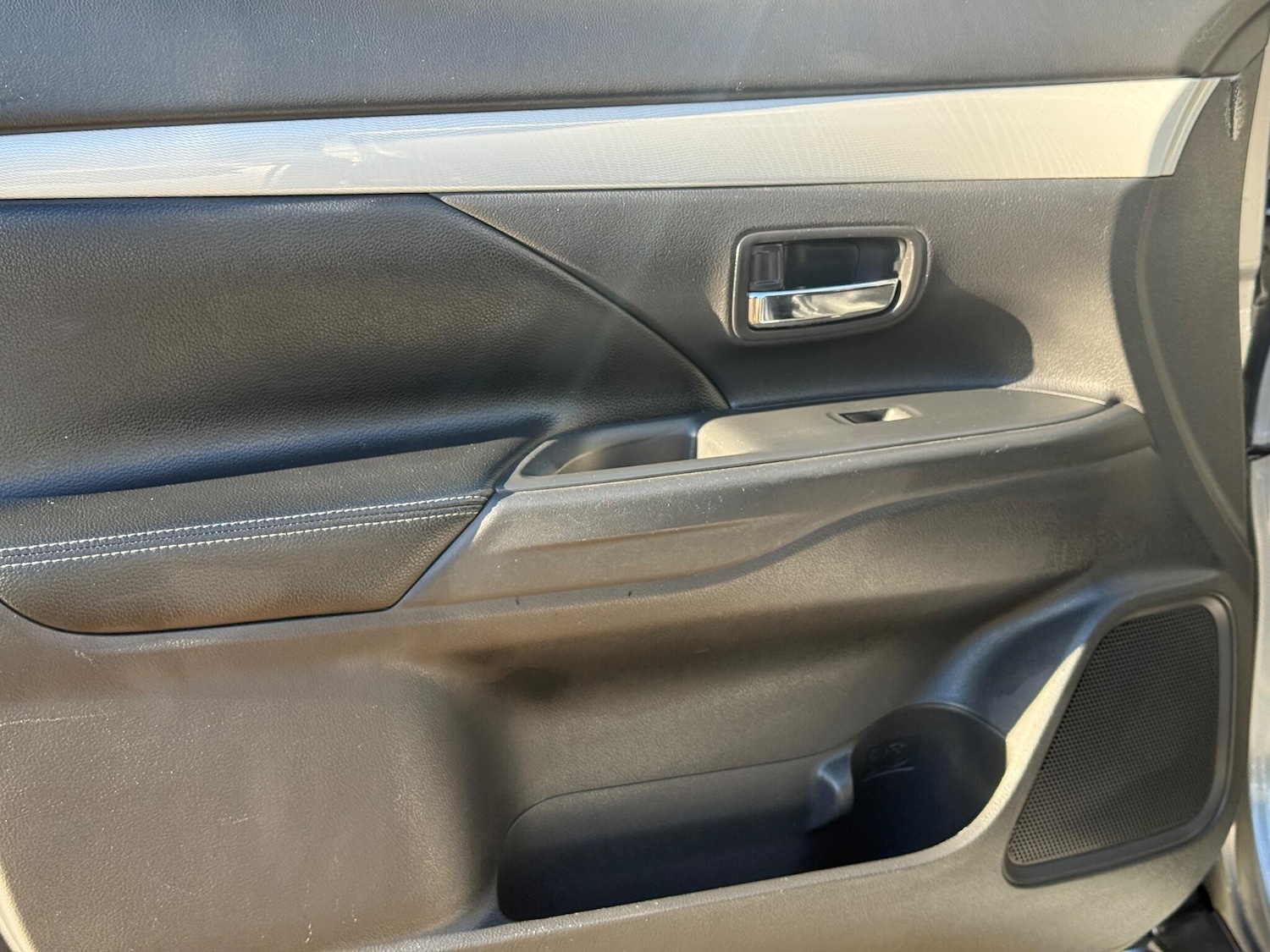 Used Mitsubishi Outlander 2015 for sale - 77226115: Photo 36