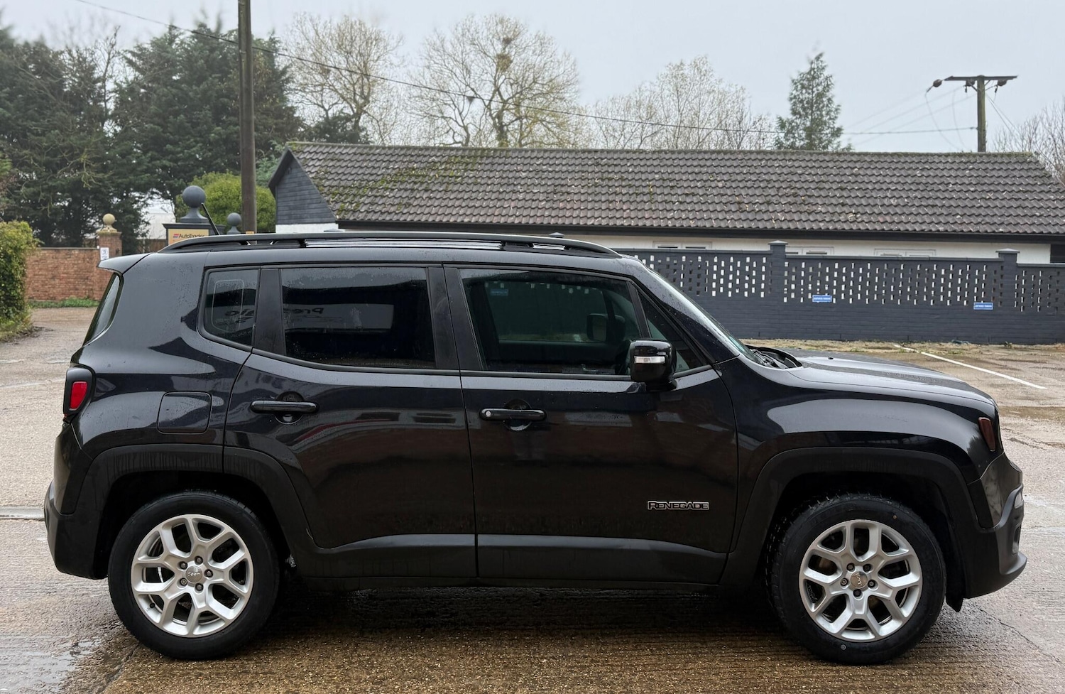 Used Jeep Renegade 2017 for sale - 76508881: Photo 12