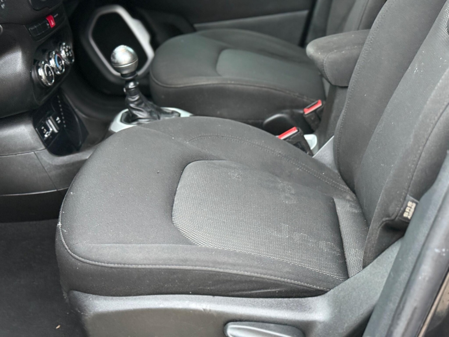 Used Jeep Renegade 2017 for sale - 76508881: Photo 34