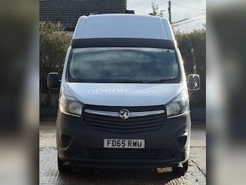 Vauxhall Vivaro feature image