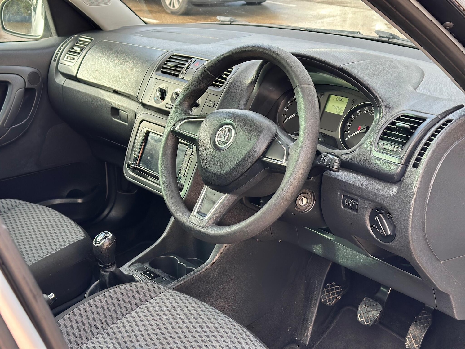 Used Skoda Roomster 2015 for sale - 77125221: Photo 13