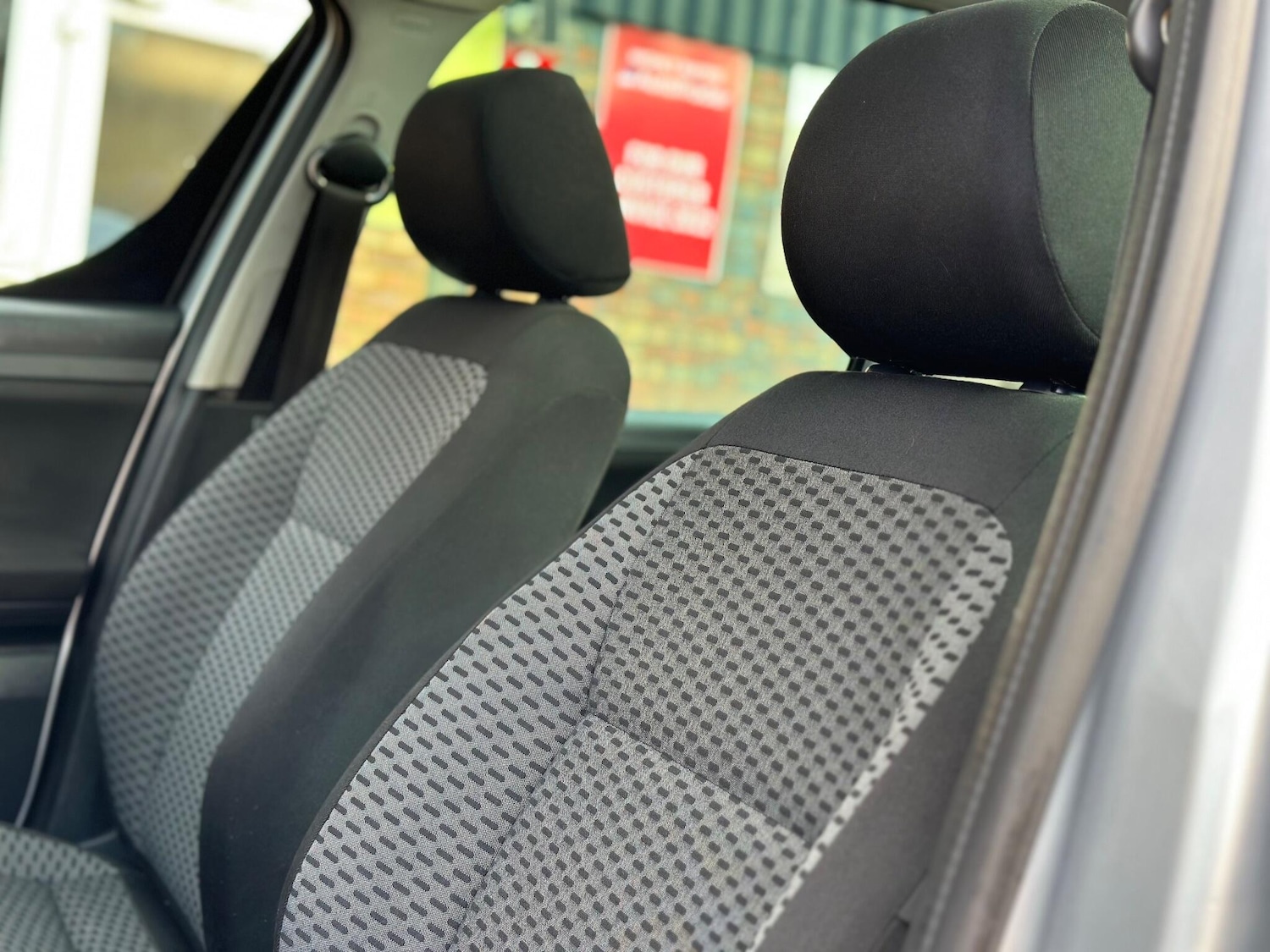 Used Skoda Roomster 2015 for sale - 77125221: Photo 37