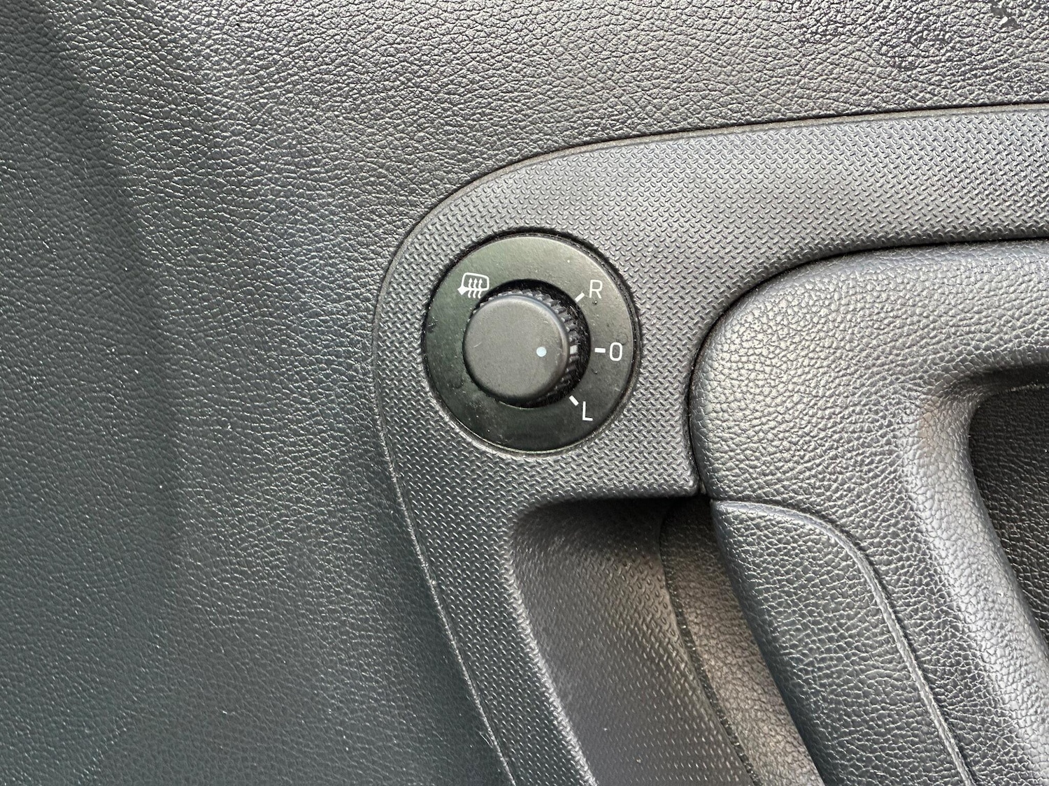 Used Skoda Roomster 2015 for sale - 77125221: Photo 50