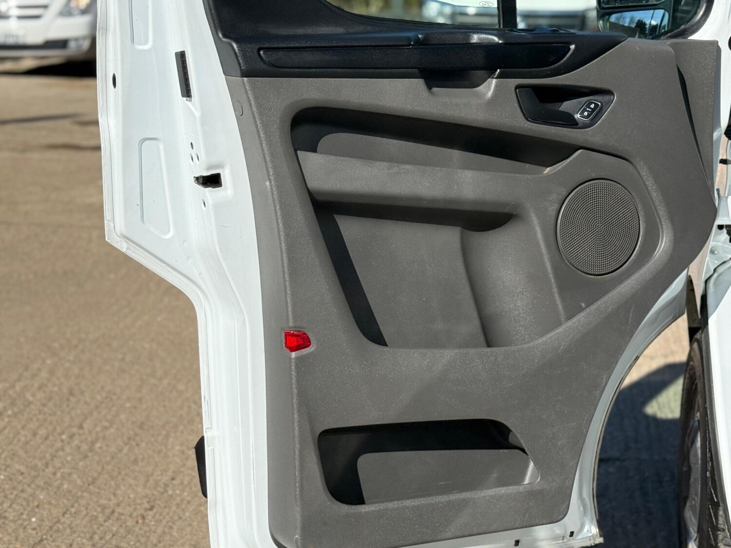 Used Ford Transit Custom 2019 for sale - 78026235: Photo 37