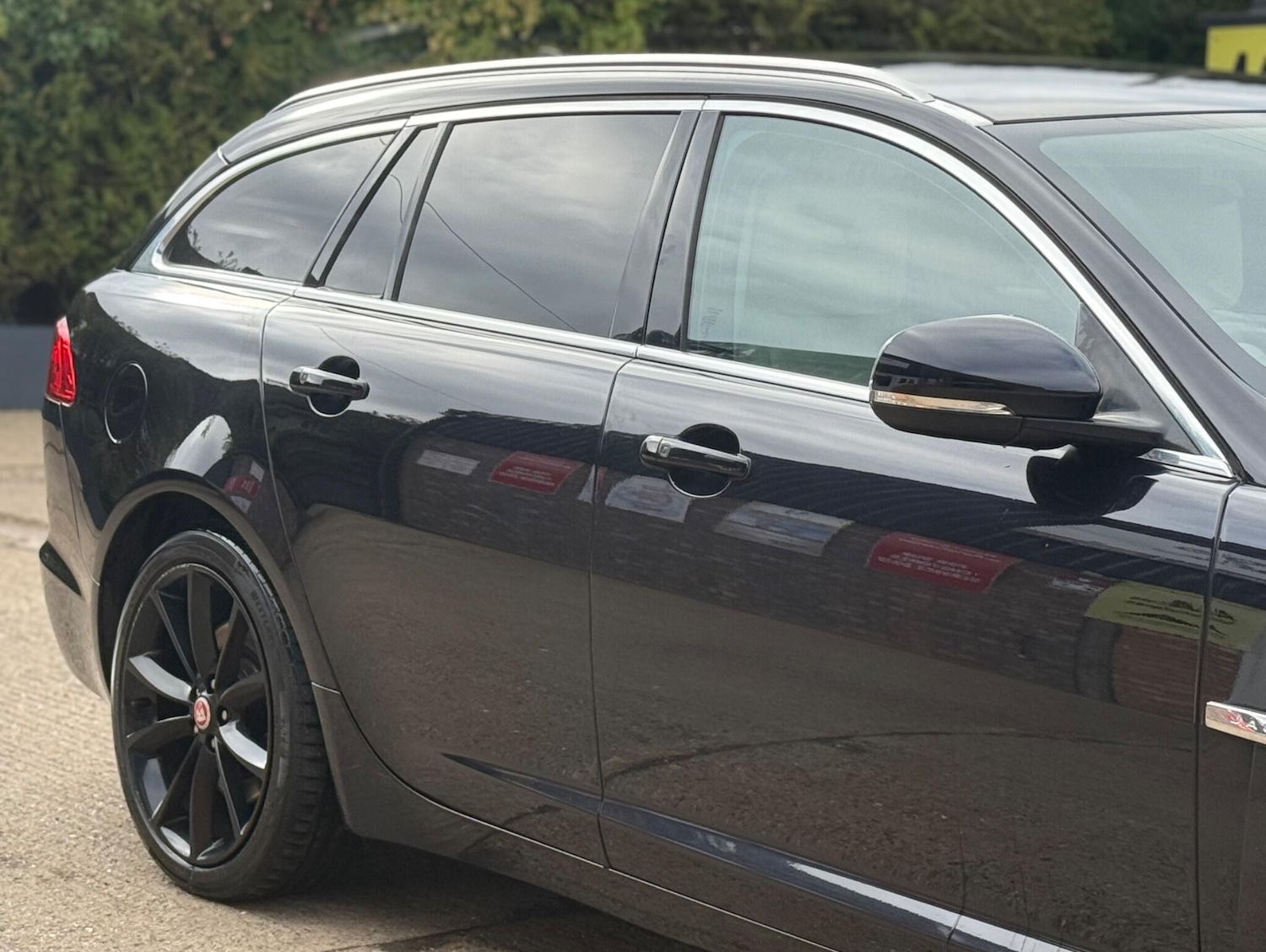 Used Jaguar XF 2013 for sale - 77916256: Photo 28