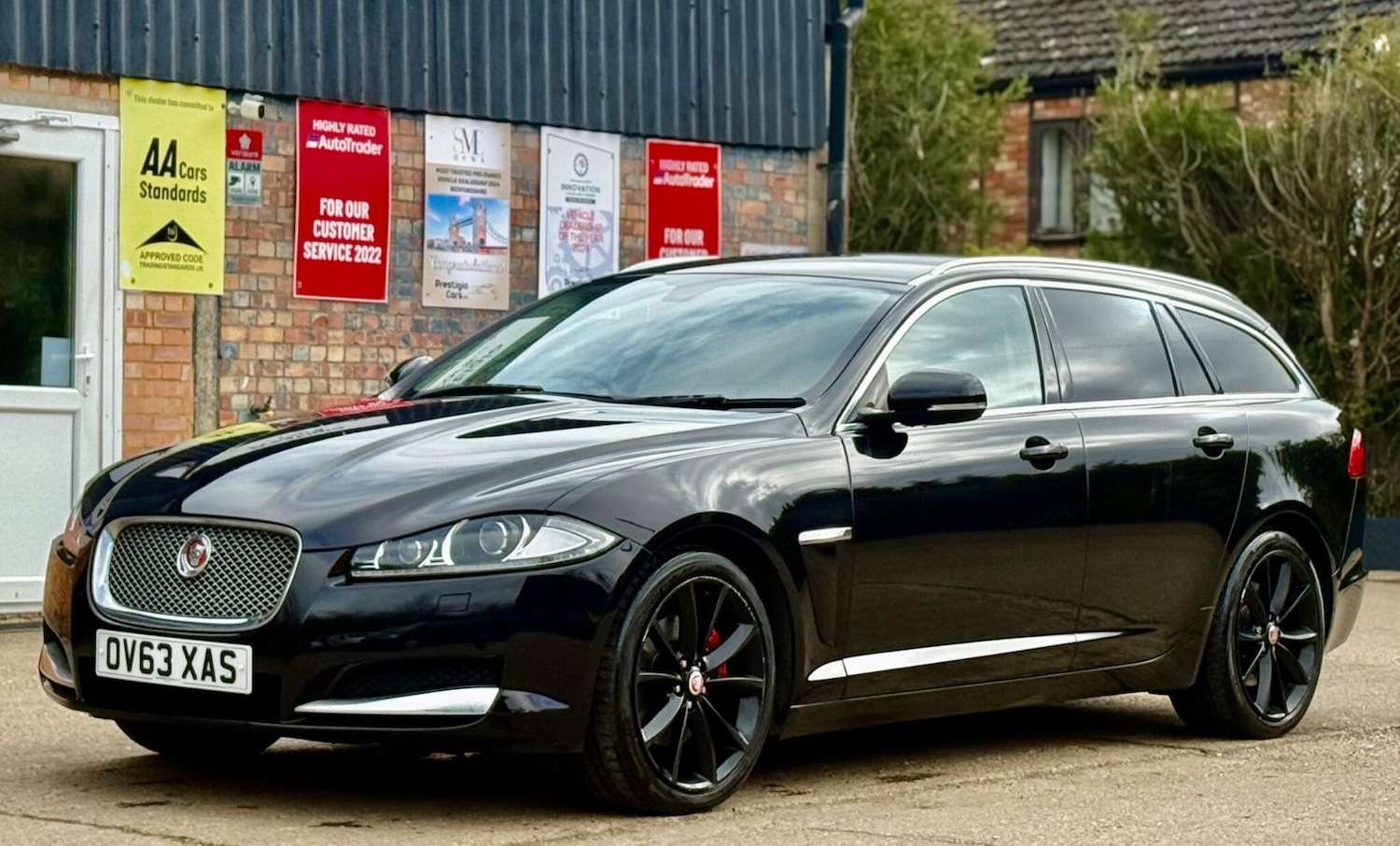 Used Jaguar XF 2013 for sale - 77916256: Photo 5