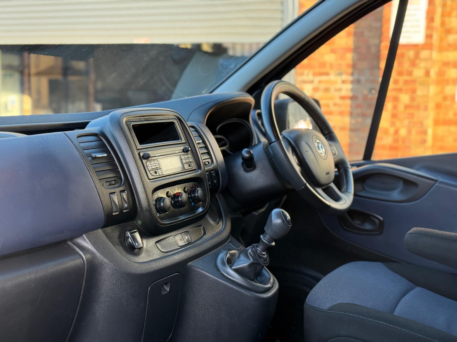 Used Vauxhall Vivaro 2018 for sale - 77002036: Photo 11