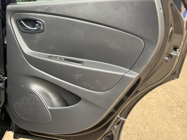 Used Renault Captur 2016 for sale - 75650915: Photo 37