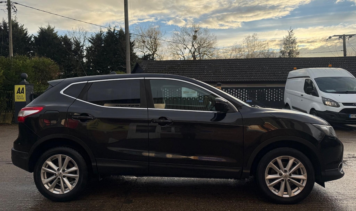 Used Nissan Qashqai 2015 for sale - 76535023: Photo 12