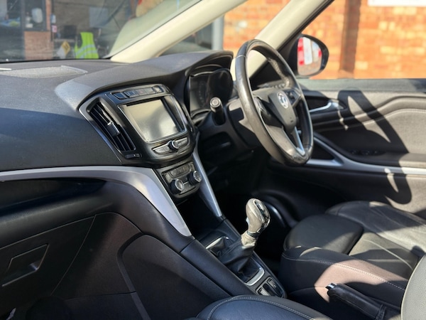 Used Vauxhall Zafira Tourer 2018 for sale - 76077140: Photo 15