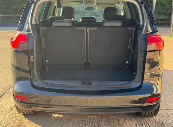 Used Vauxhall Zafira Tourer 2018 for sale - 76077140: Photo 21