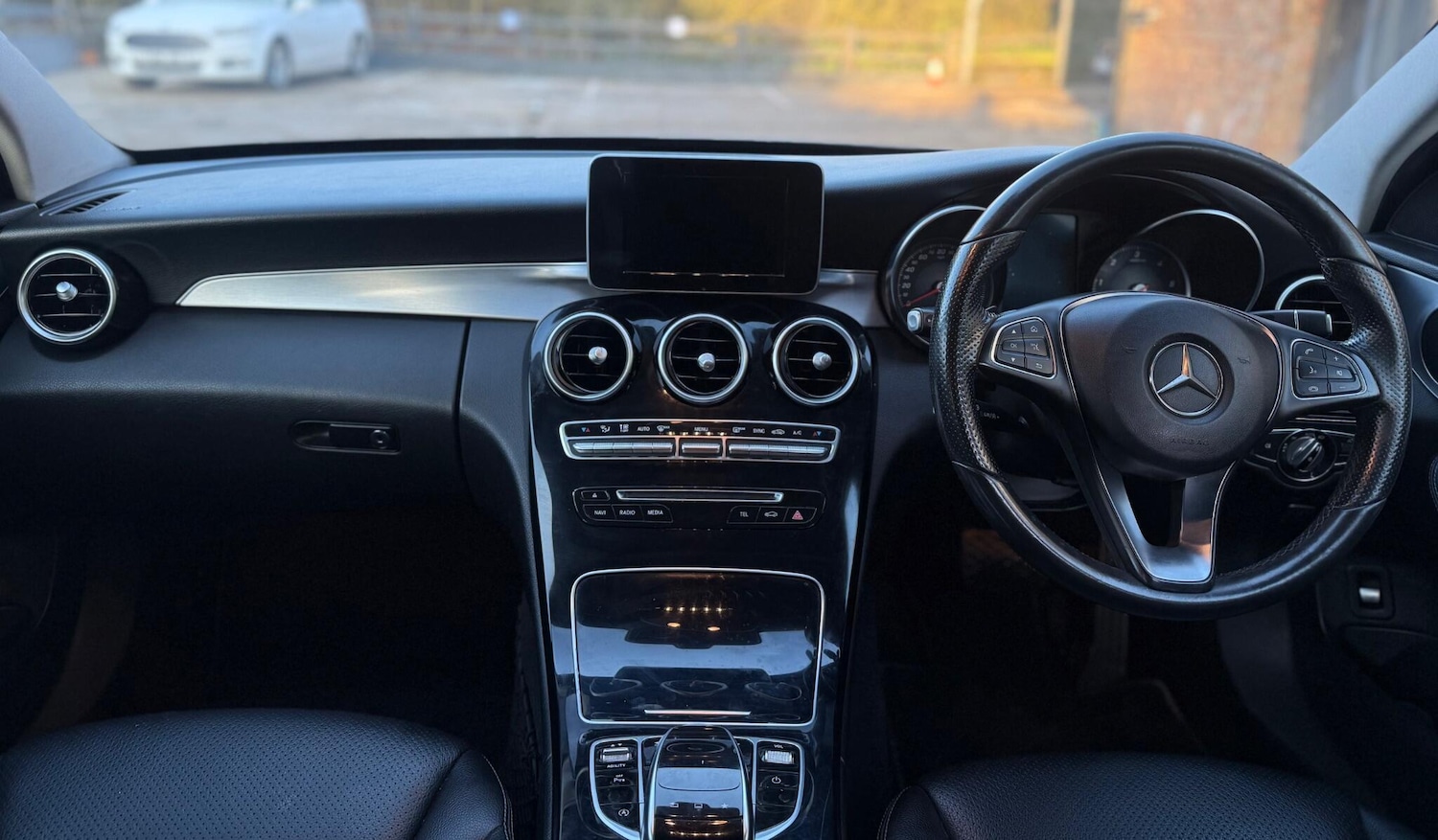 Used Mercedes-Benz C Class 2015 for sale - 77134046: Photo 24