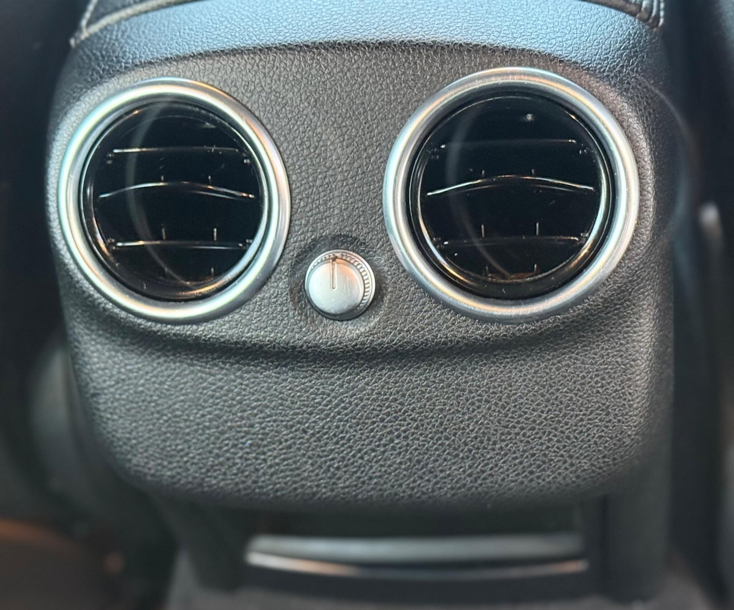 Used Mercedes-Benz C Class 2015 for sale - 77134046: Photo 39