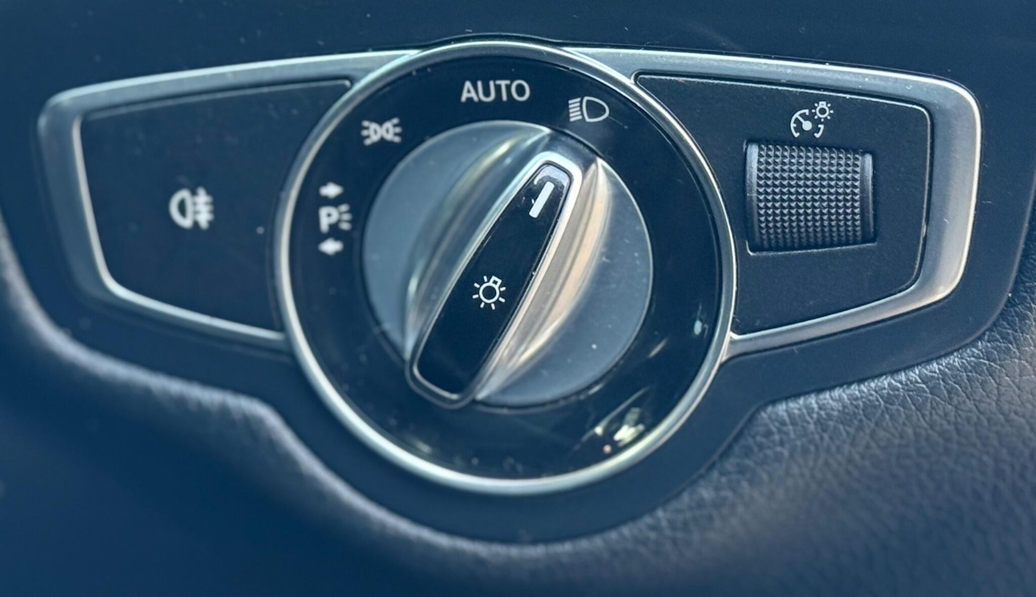 Used Mercedes-Benz C Class 2015 for sale - 77134046: Photo 48