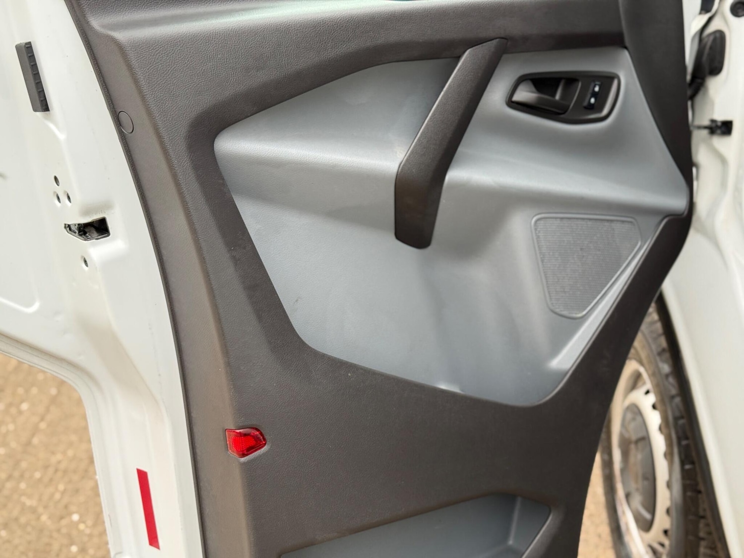 Used Ford Transit Custom 2017 for sale - 76128014: Photo 37
