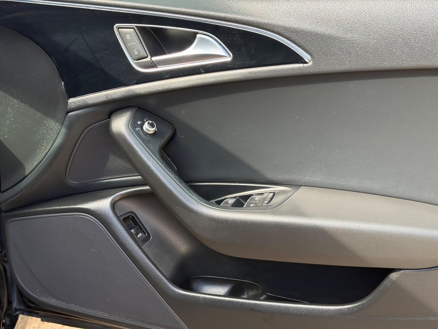 Used Audi A6 Saloon for sale - 77890577: Photo 14