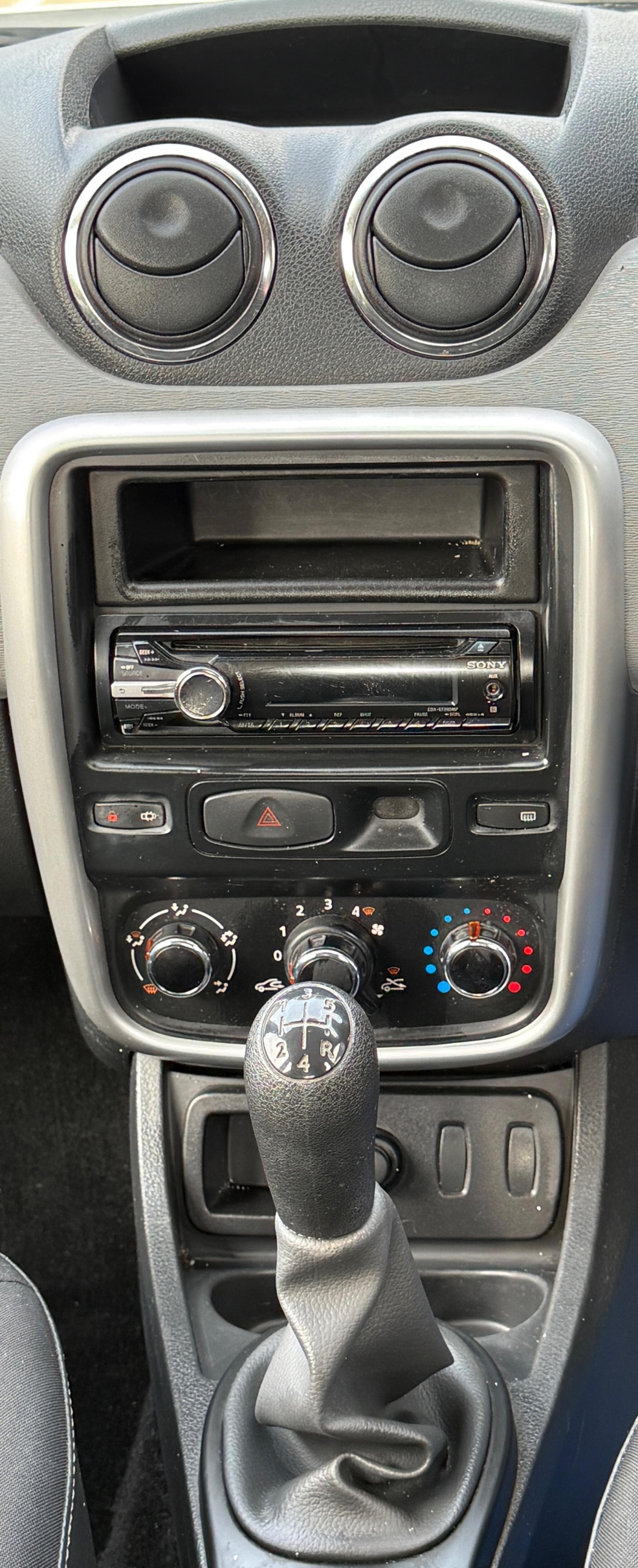 Used Dacia Duster 2013 for sale - 76090070: Photo 18