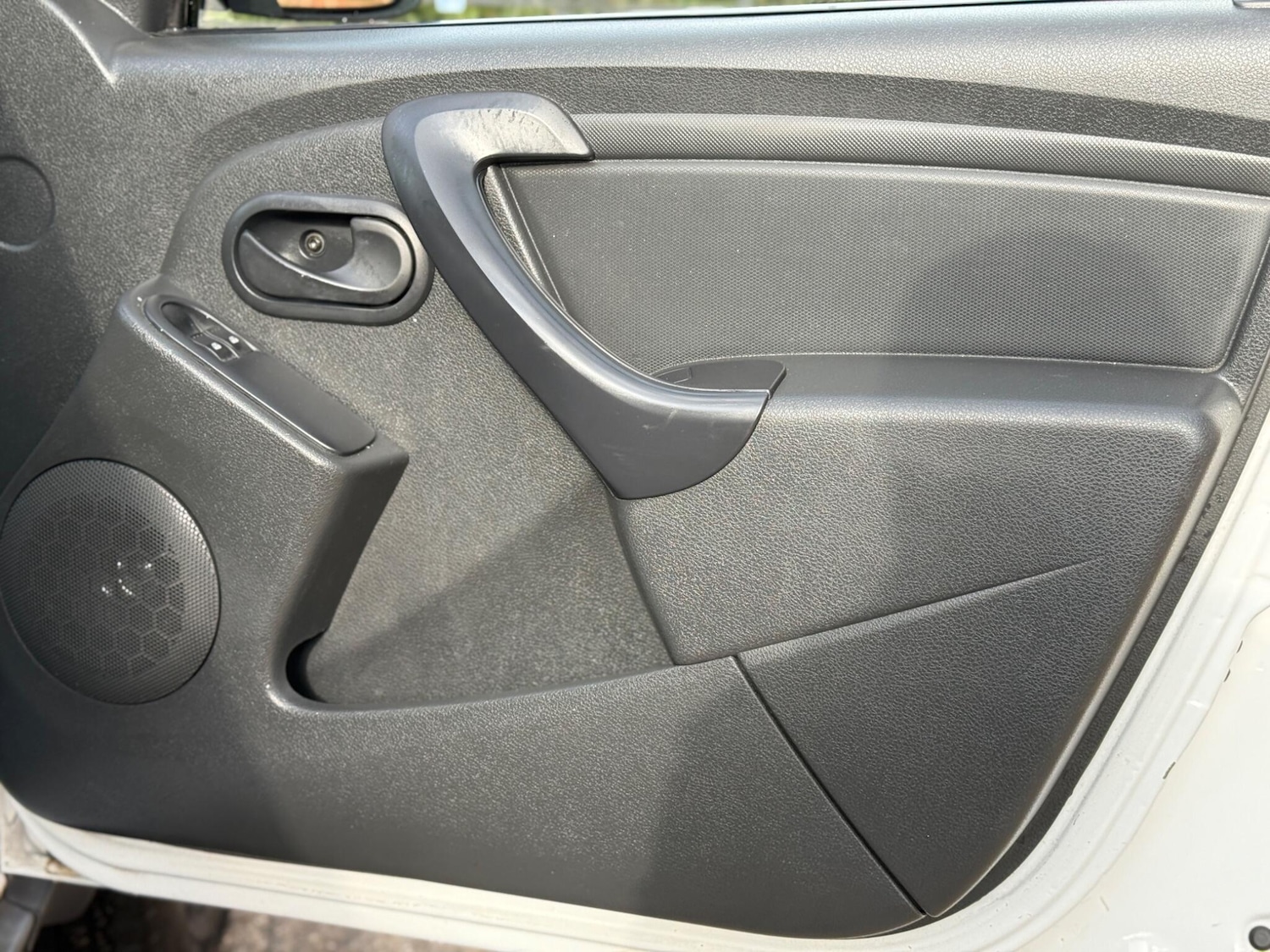 Used Dacia Duster 2013 for sale - 76090070: Photo 33