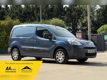 Used Peugeot Partner 2010 for sale - 79296982: Photo