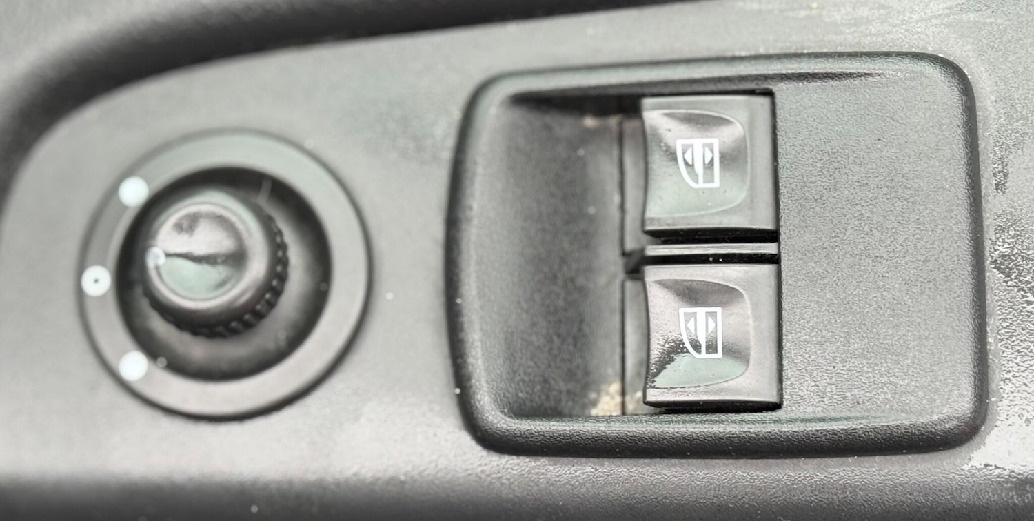 Used Vauxhall Vivaro 2016 for sale - 76557773: Photo 36