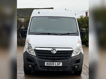 Vauxhall Movano feature image