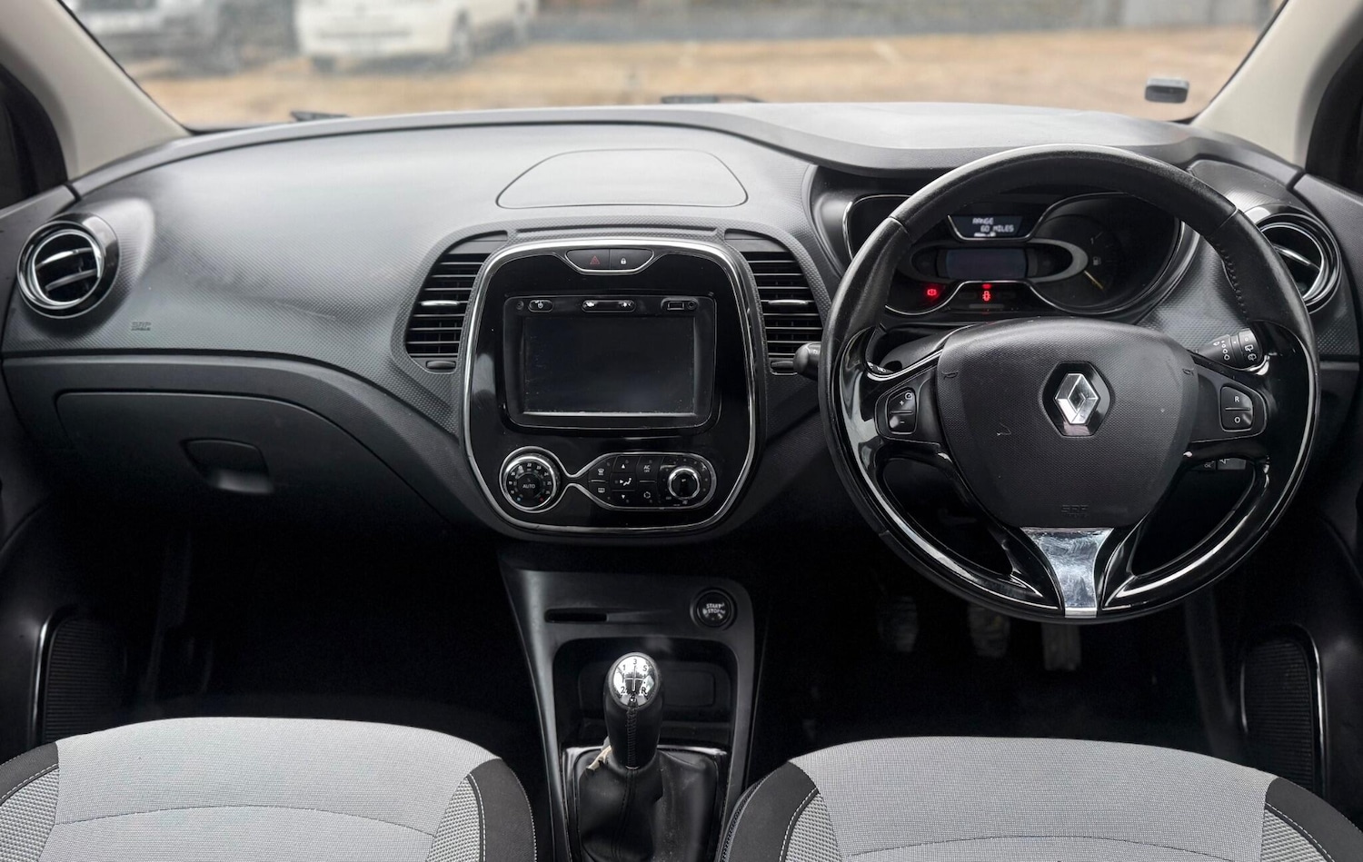 Used Renault Captur 2014 for sale - 77249400: Photo 21