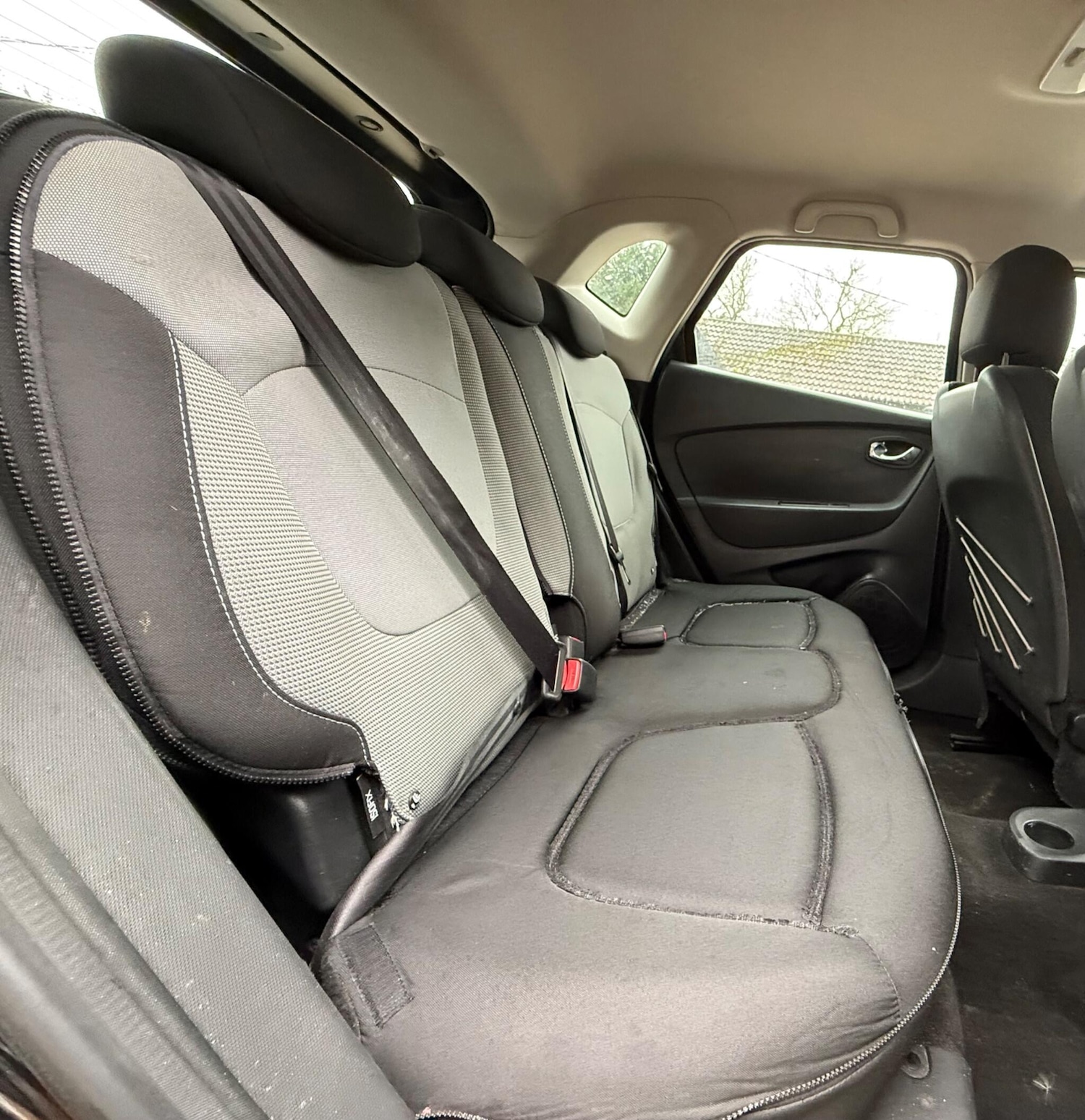 Used Renault Captur 2014 for sale - 77249400: Photo 23