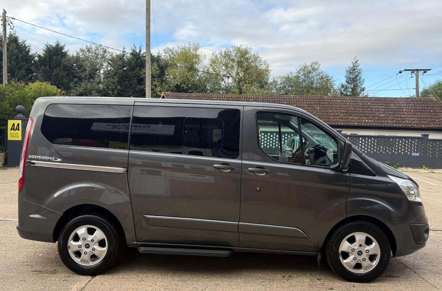 Used Ford Tourneo Custom 2017 for sale - 76017334: Photo 12