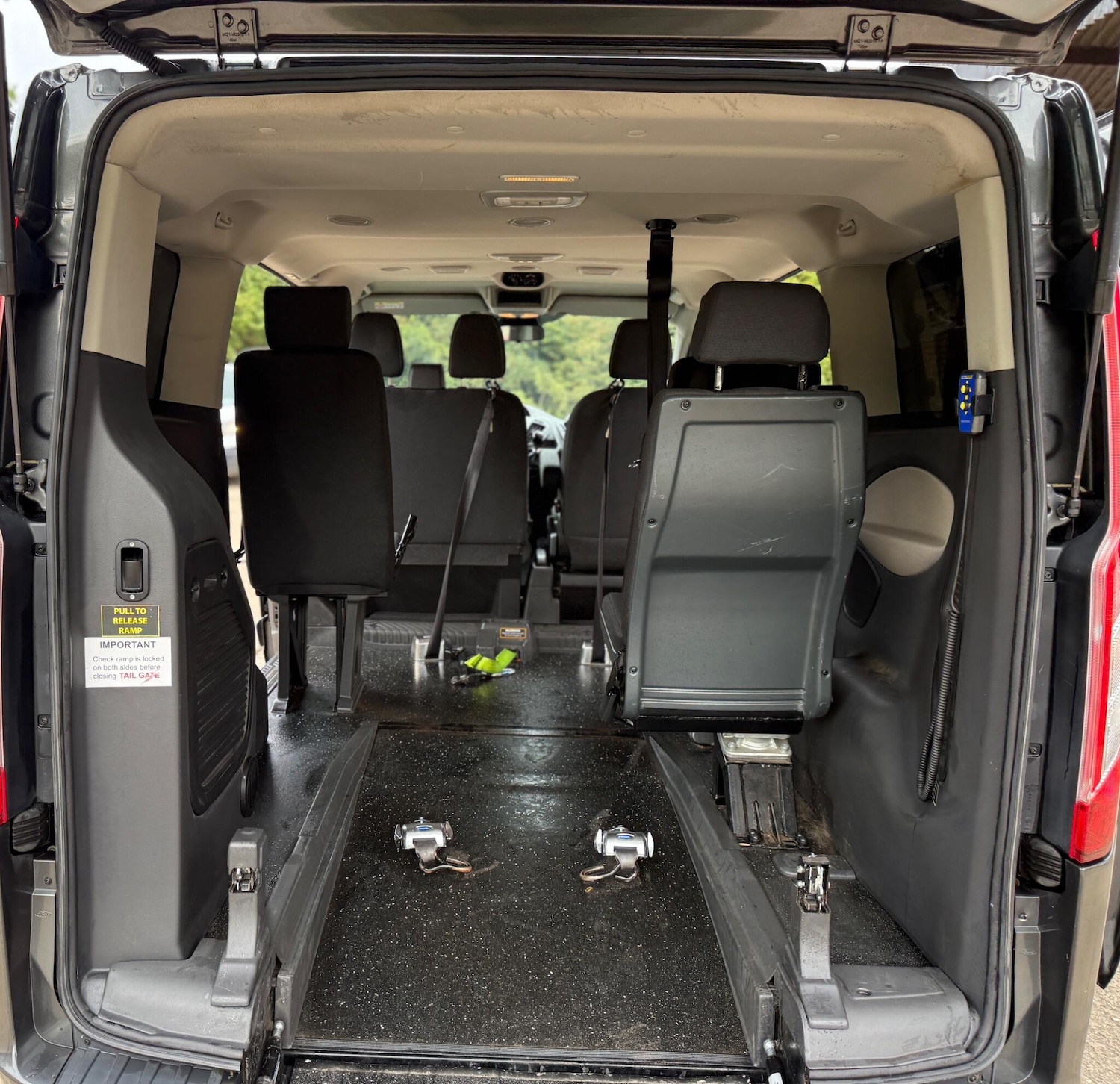 Used Ford Tourneo Custom 2017 for sale - 76017334: Photo 14