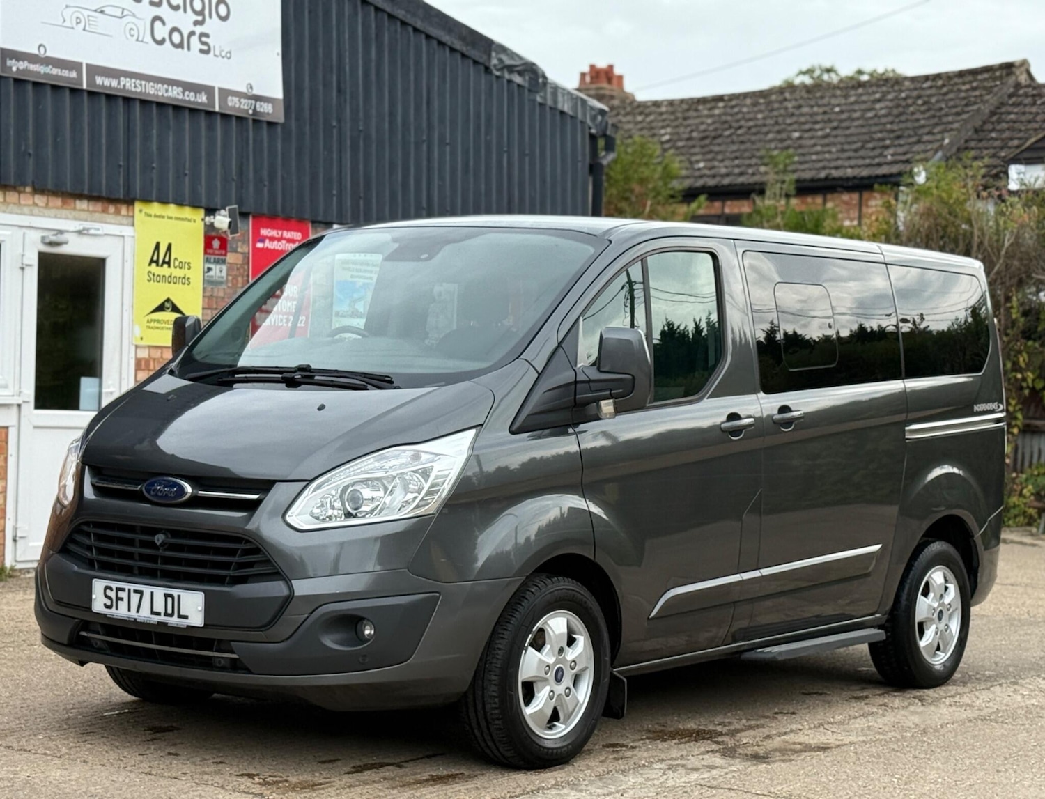 Used Ford Tourneo Custom 2017 for sale - 76017334: Photo 3
