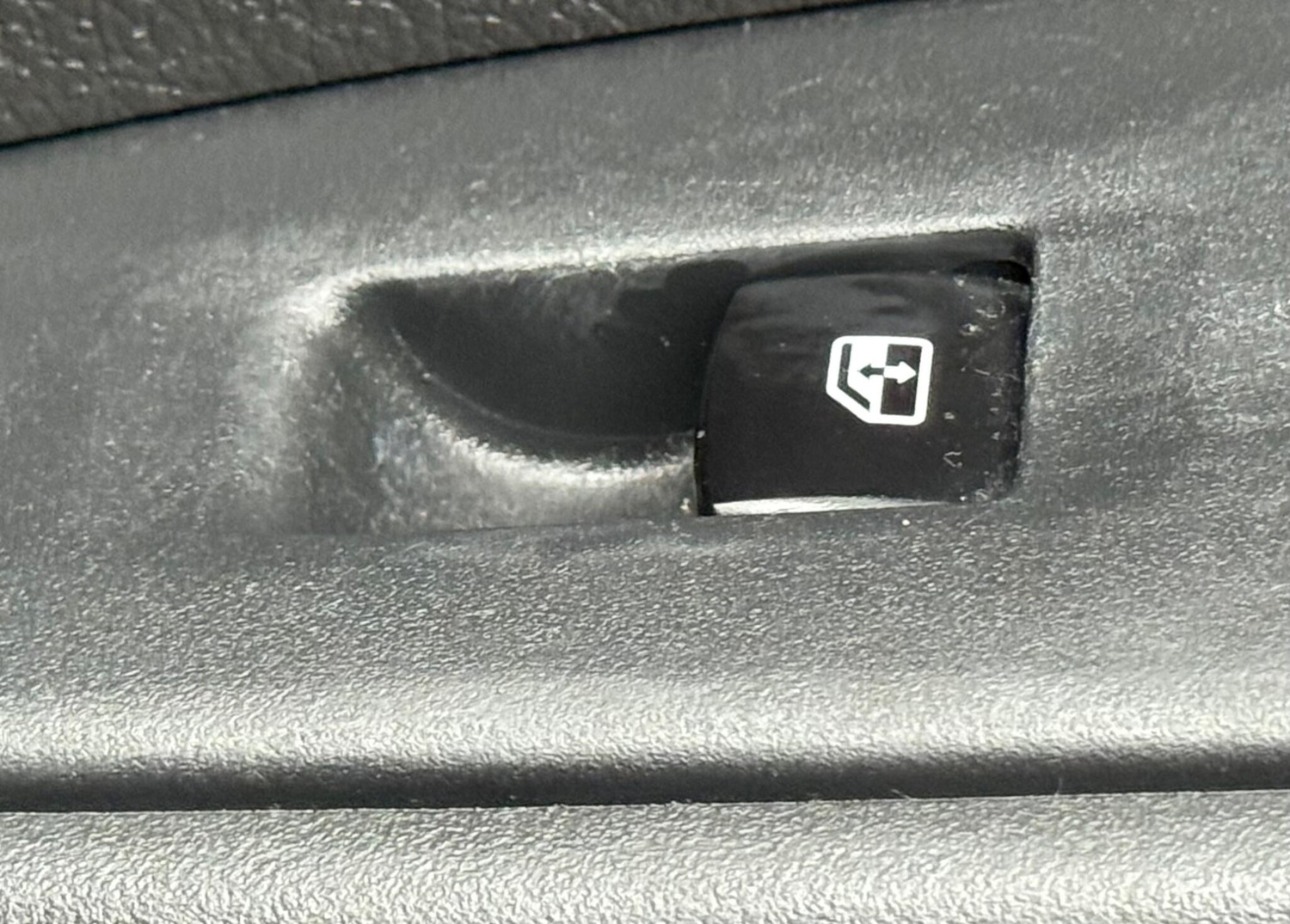 Used Mitsubishi Outlander 2016 for sale - 77069390: Photo 46