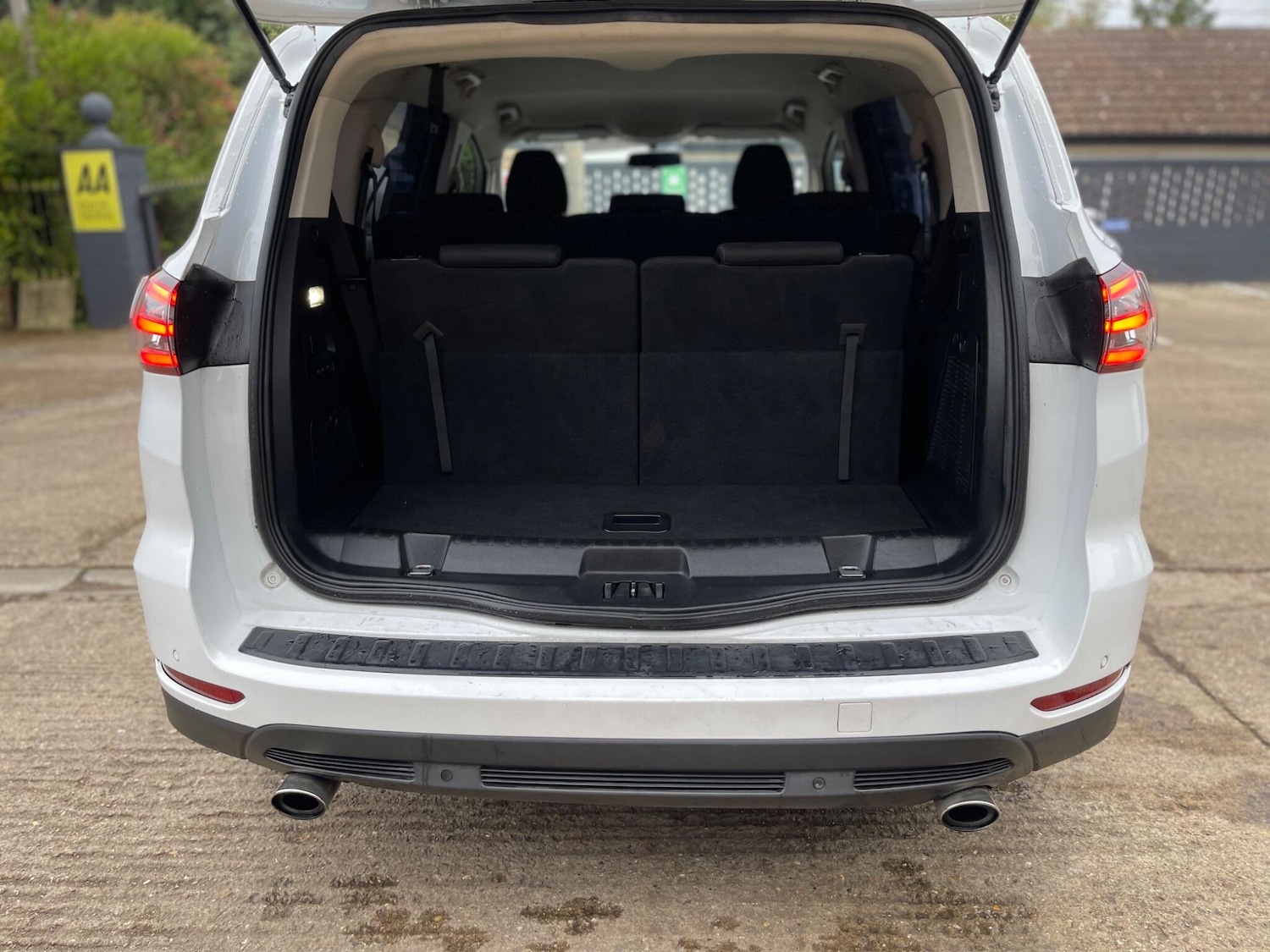 Used Ford S-Max 2018 for sale - 76273804: Photo 13