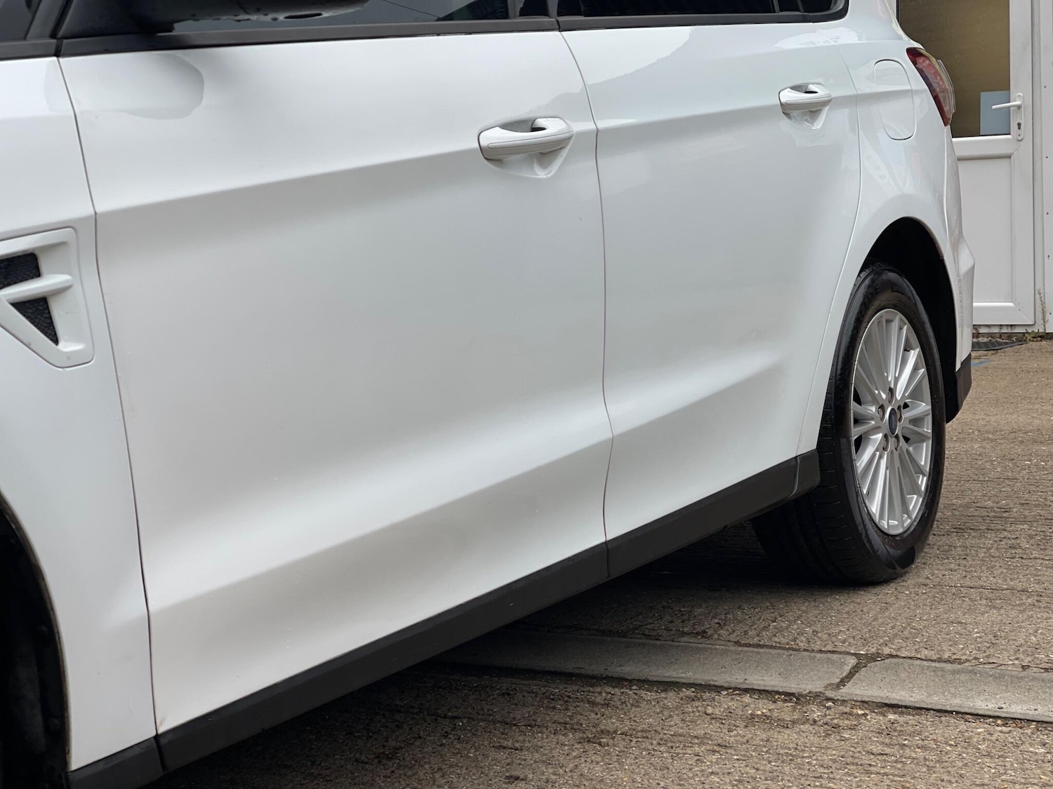 Used Ford S-Max 2018 for sale - 76273804: Photo 25