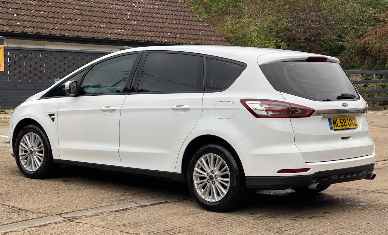Used Ford S-Max 2018 for sale - 76273804: Photo 9