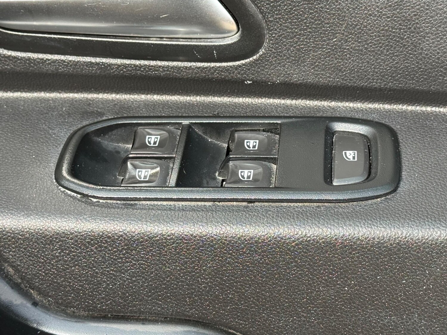 Used Dacia Duster 2018 for sale - 77980218: Photo 39