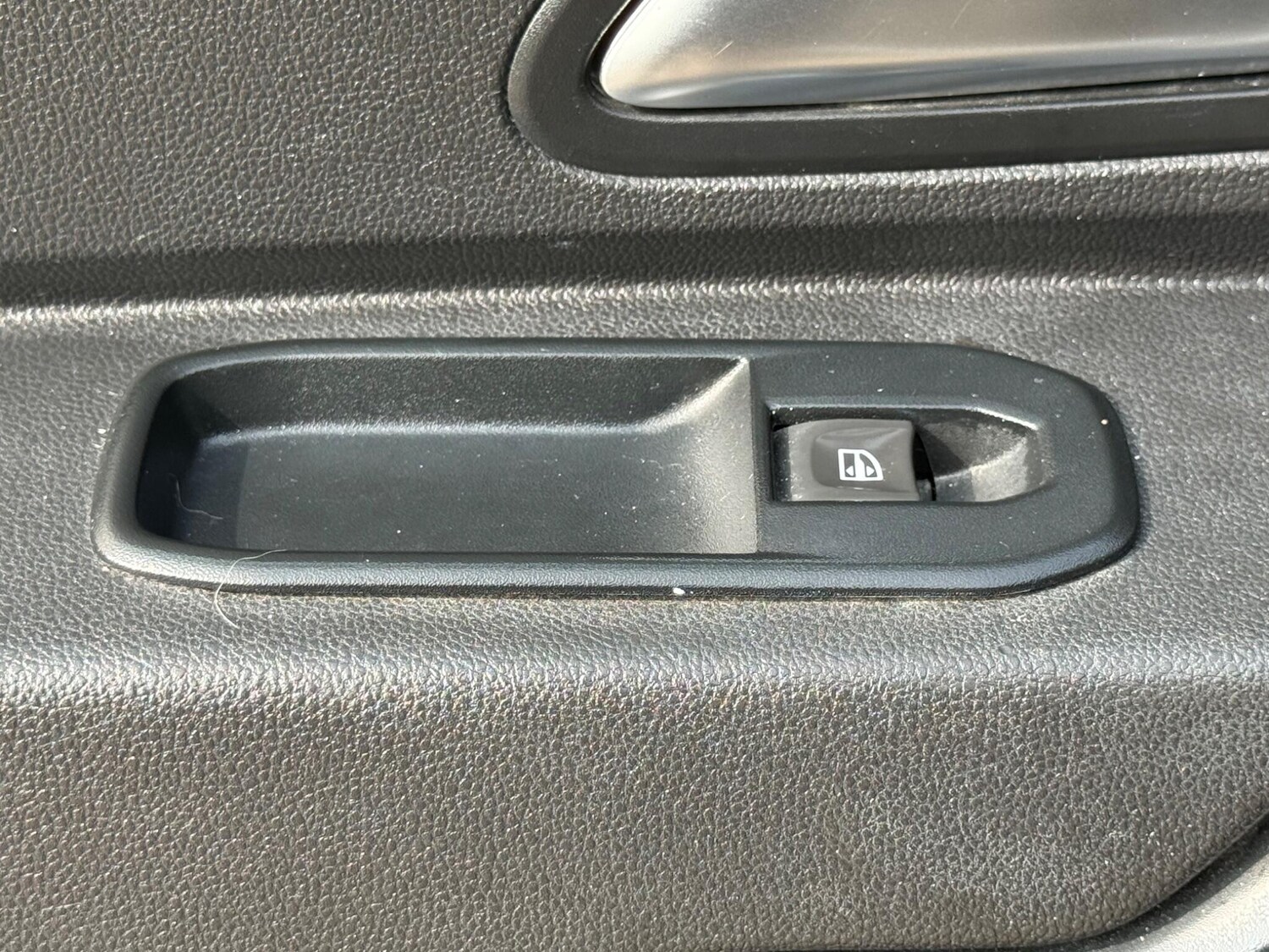 Used Dacia Duster 2018 for sale - 77980218: Photo 44