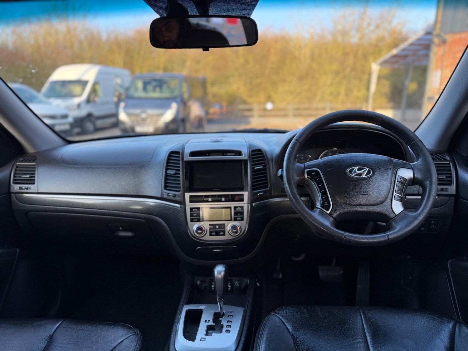 Used Hyundai Santa Fe 2010 for sale - 77310910: Photo 15