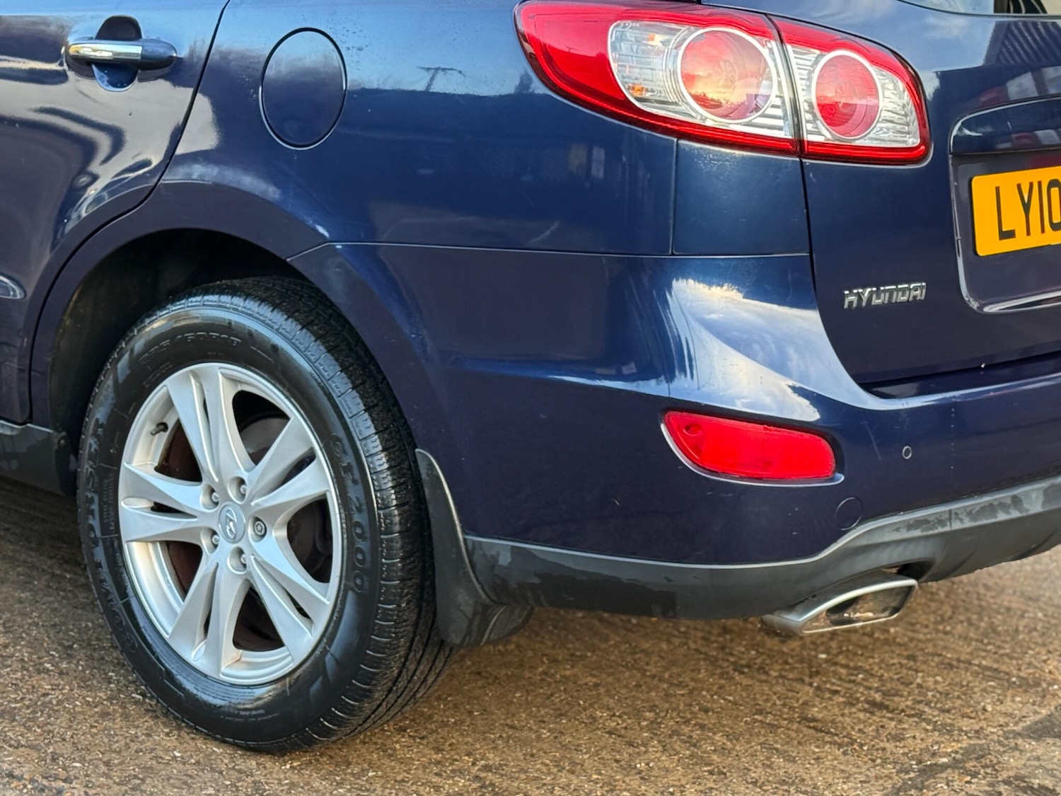 Used Hyundai Santa Fe 2010 for sale - 77310910: Photo 22